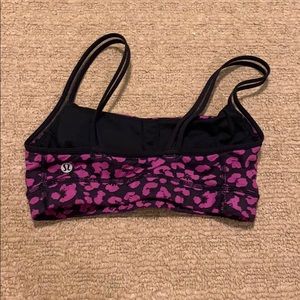 Lulu lemon sports bra size 4!